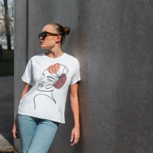 Flower of femininity" T-shirt
